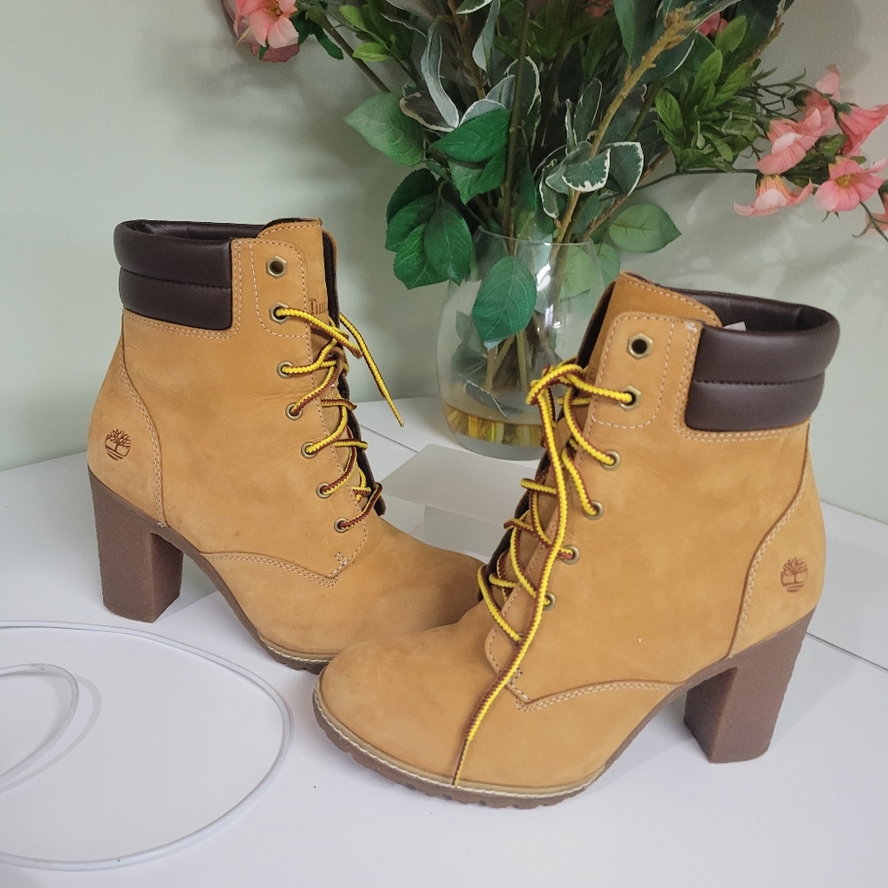 🎀Clearance🎀 Timberland Tilson High Heel 6.5 Wheat Nubuck Leather Ankle Boots - Picture 3 of 14